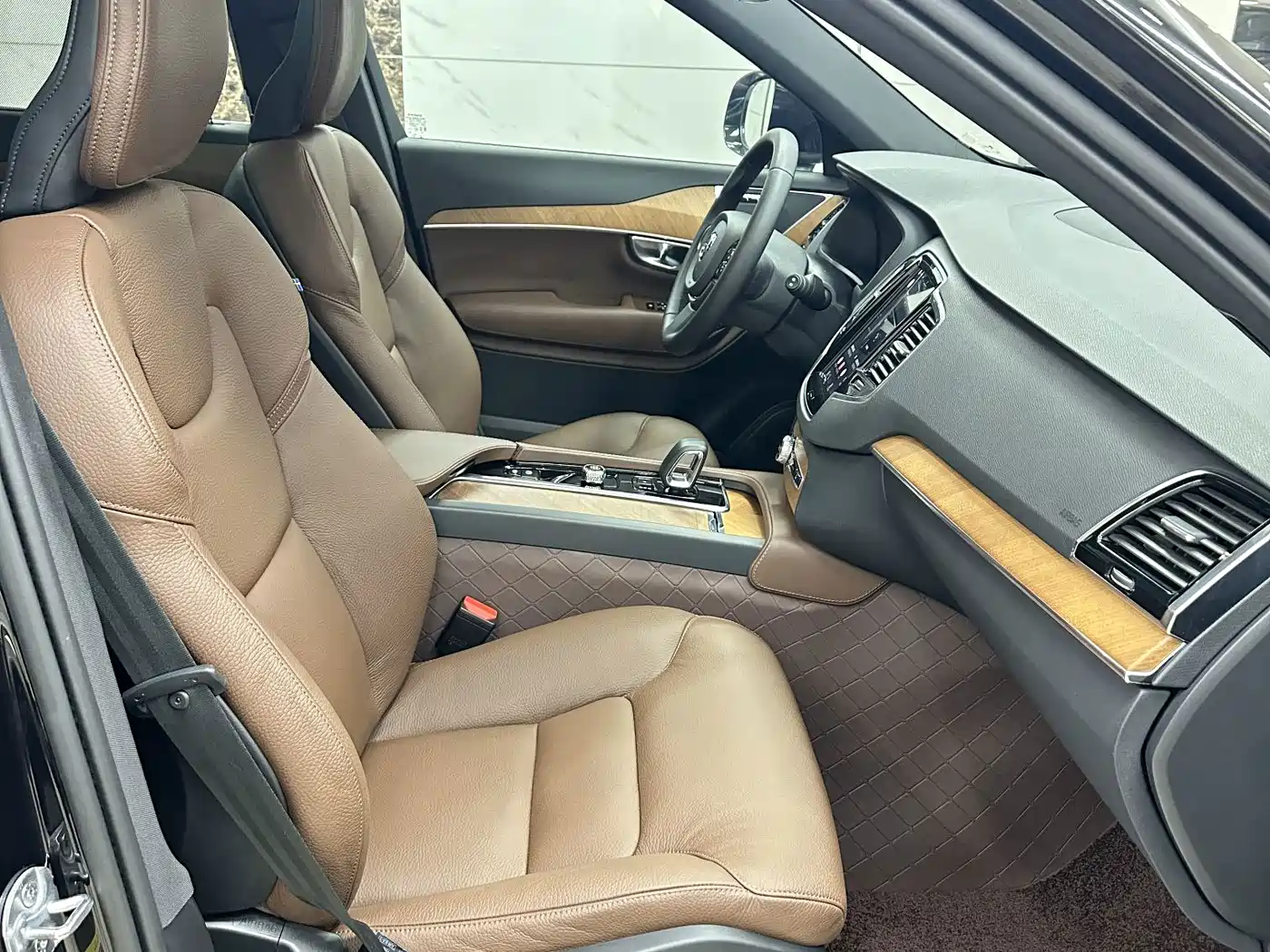 Volvo XC90 2024 2024 B6 Elegance Luxury 7-Seater