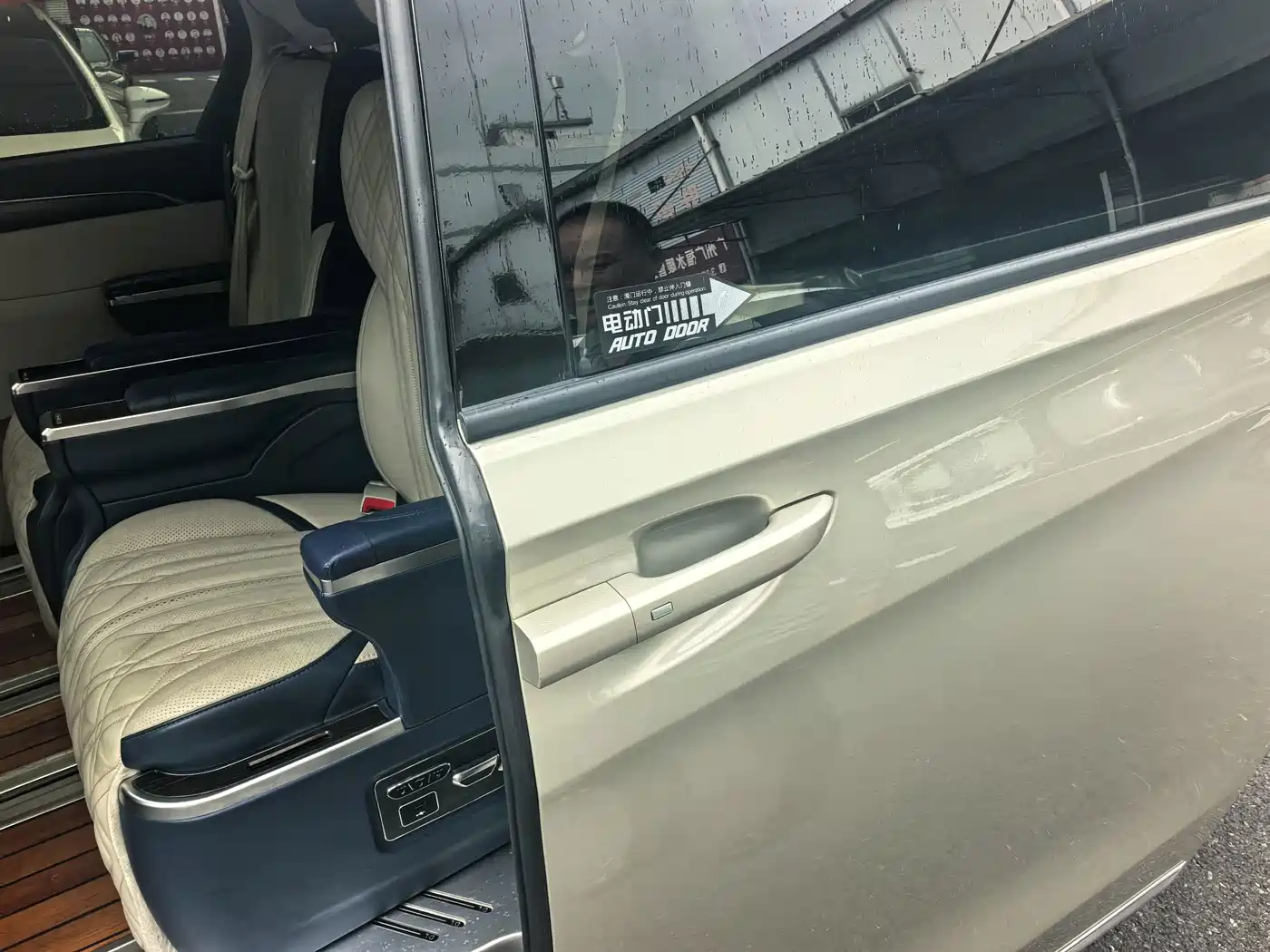Фото 8 - Buick GL8