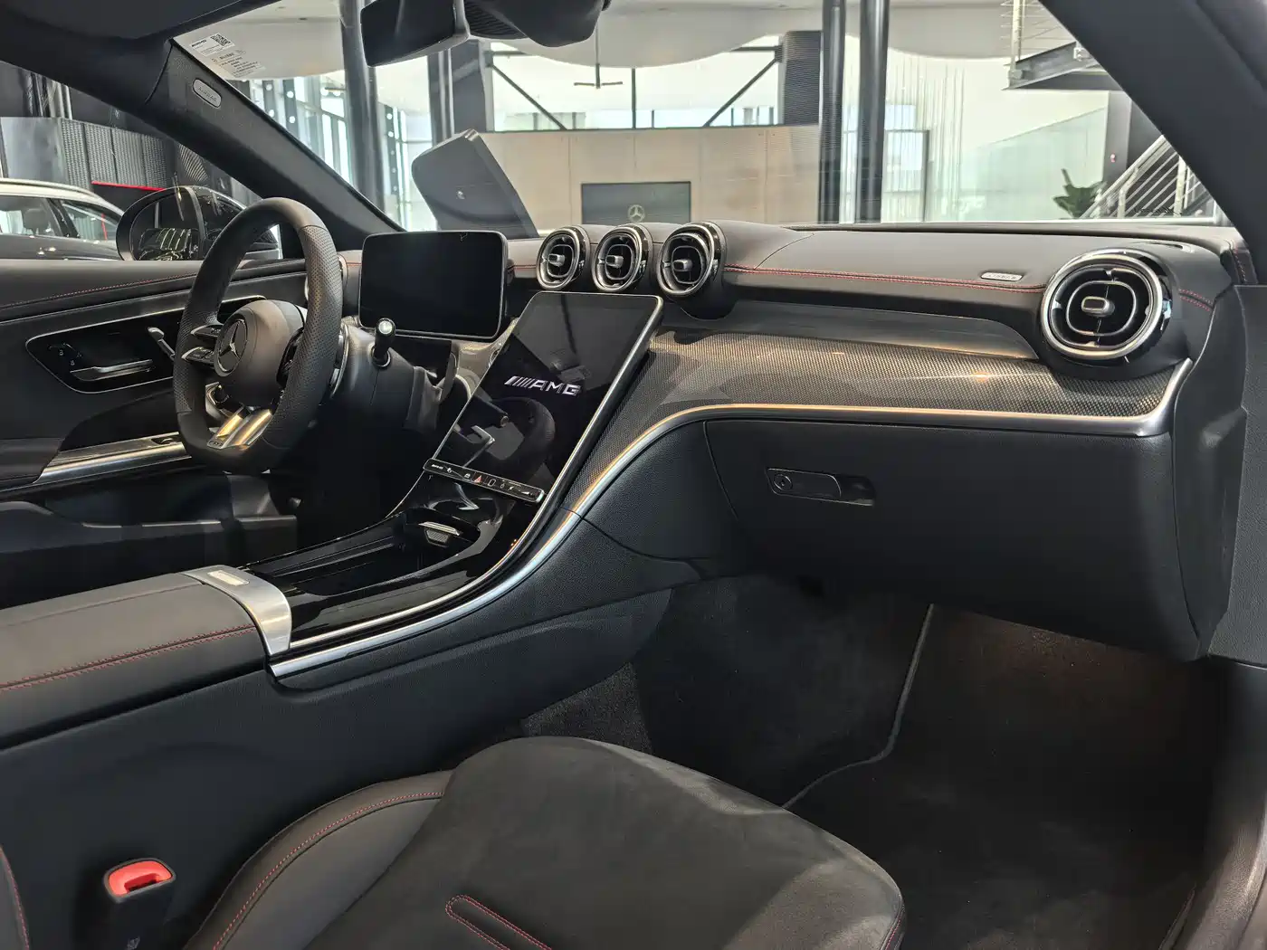 Mercedes-Benz Mercedes-AMG CLE 2025 Model Year Facelift AMG CLE 53 4MATIC+ Coupe фото 12