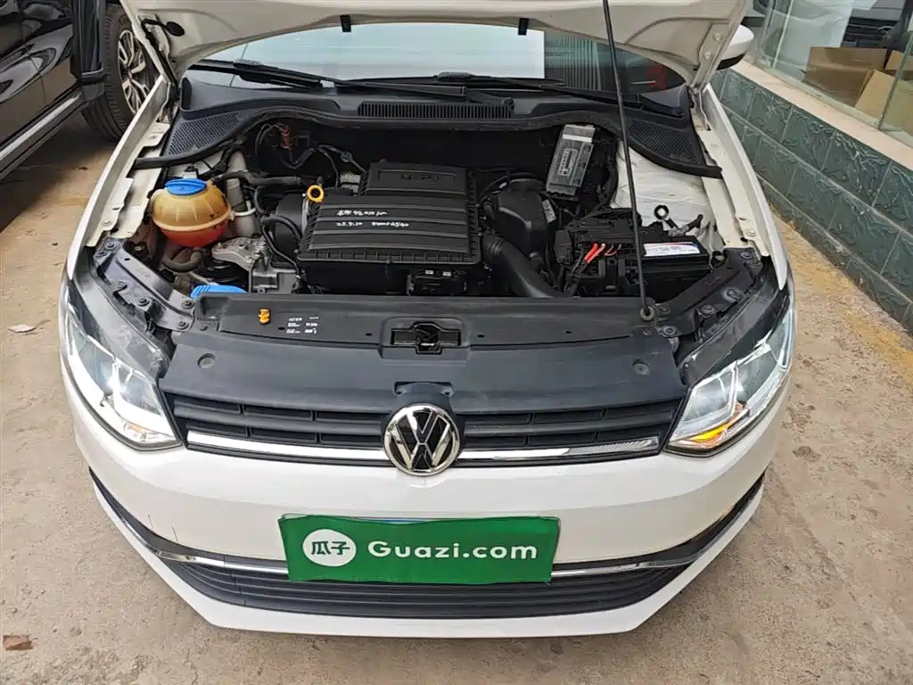 Volkswagen Polo 2016 1.6L Automatic Comfort фото 20