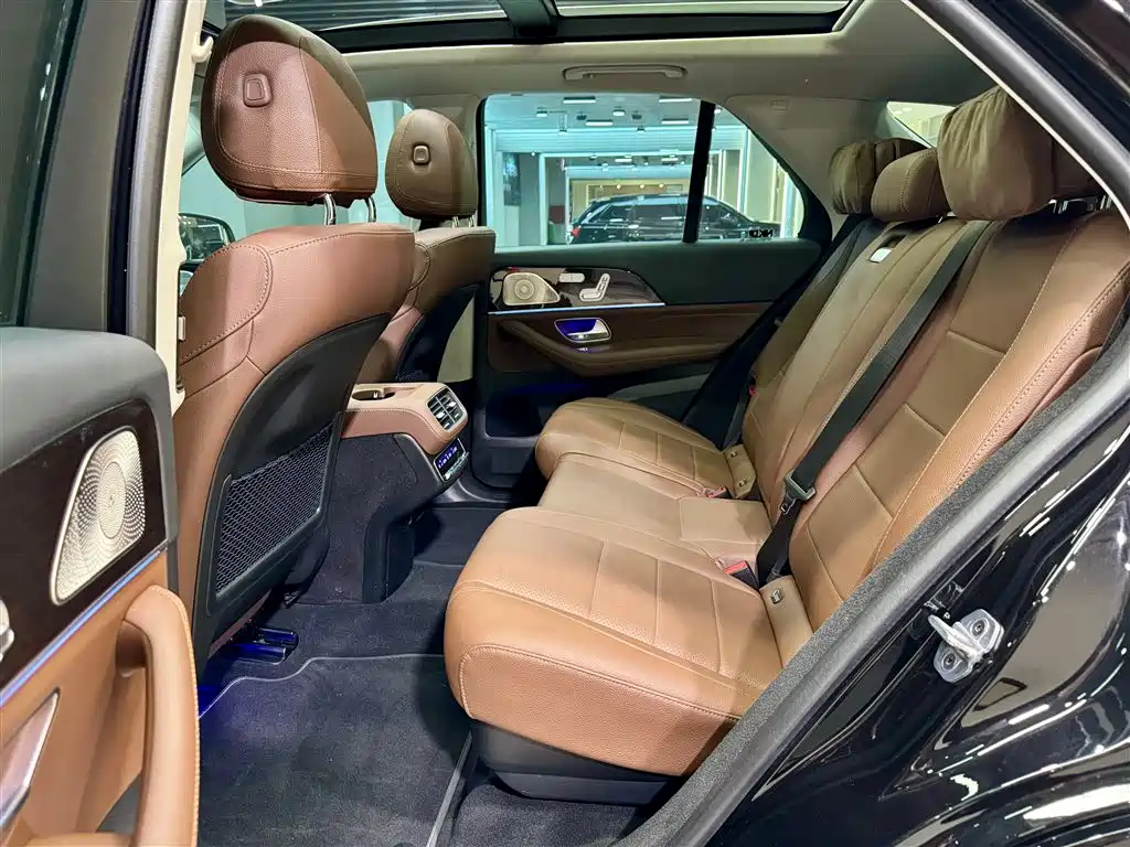 Mercedes-Benz GLE 2024 Facelift GLE 350 4MATIC Fashion фото 25