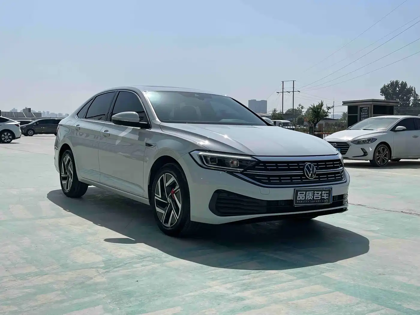 Volkswagen Sagitar 2025 300TSI DSG Surpass Edition фото 3