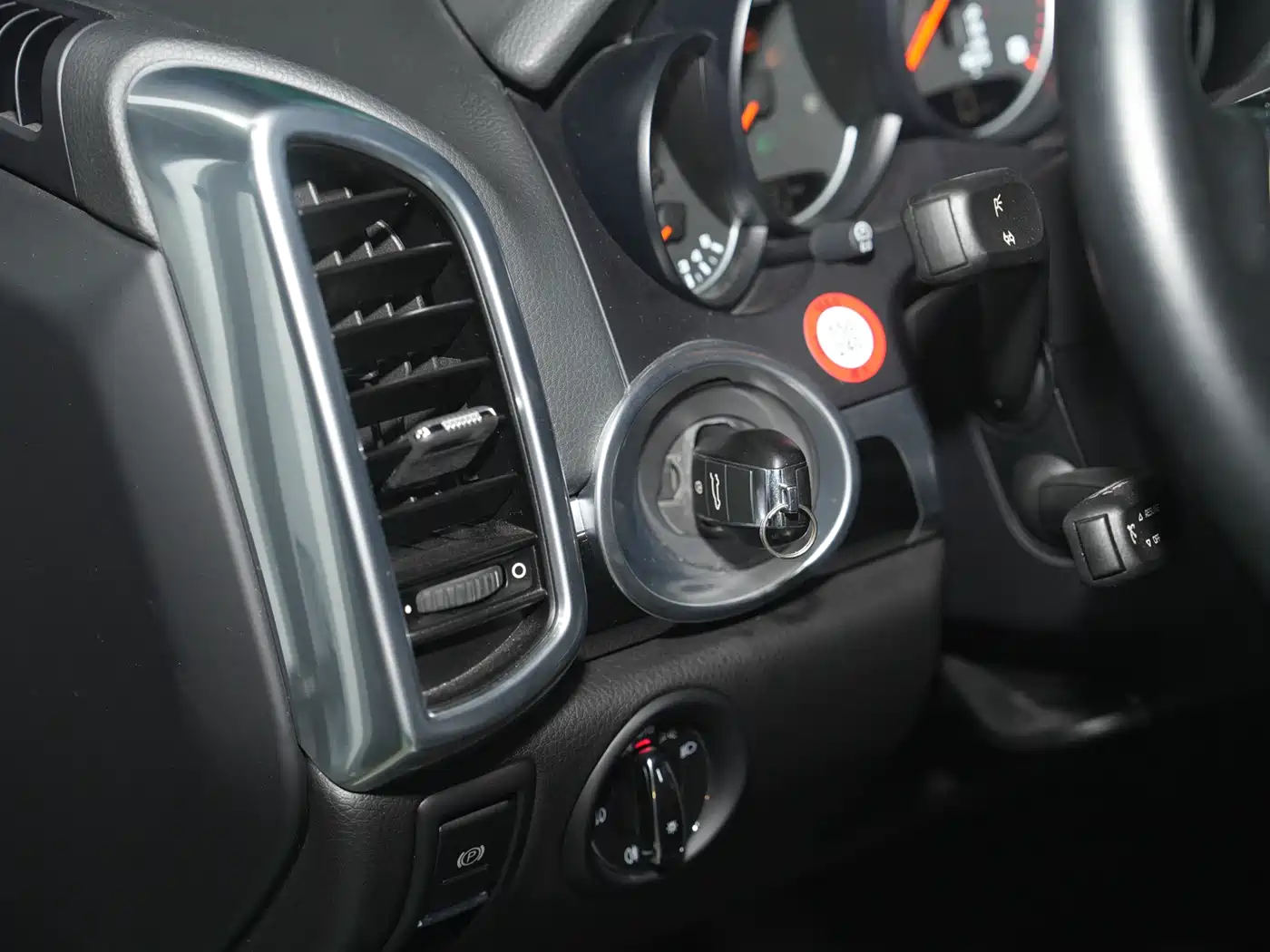 Porsche Cayenne 2016 Cayenne 3.0T фото 28