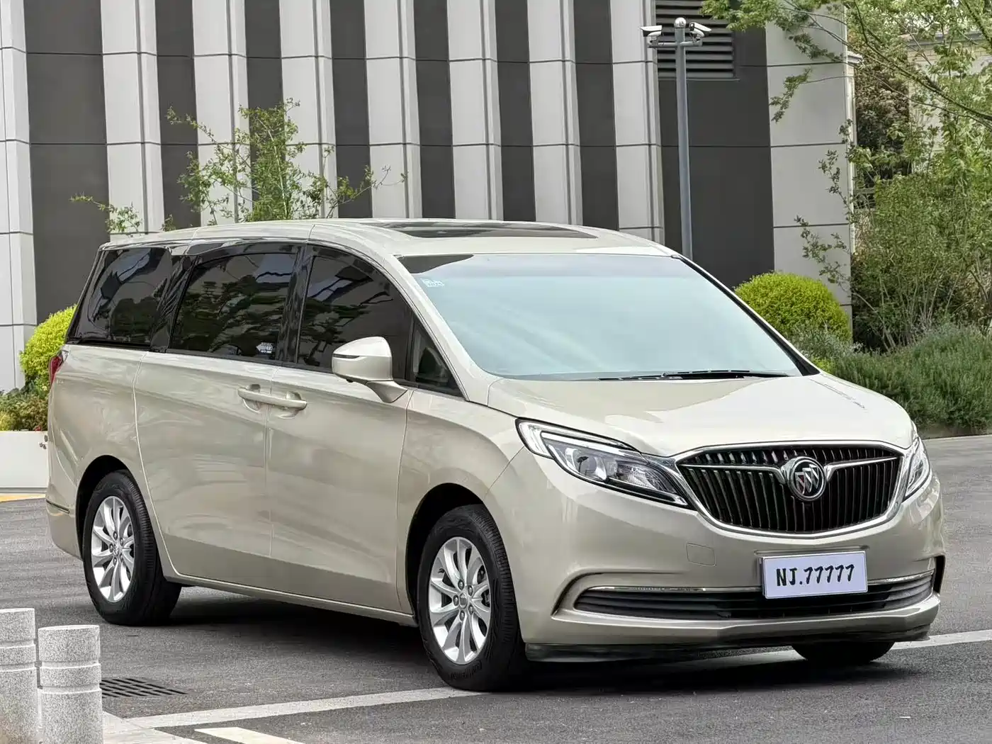 Buick GL8 2018 ES 28T Luxury Type China VI фото 3