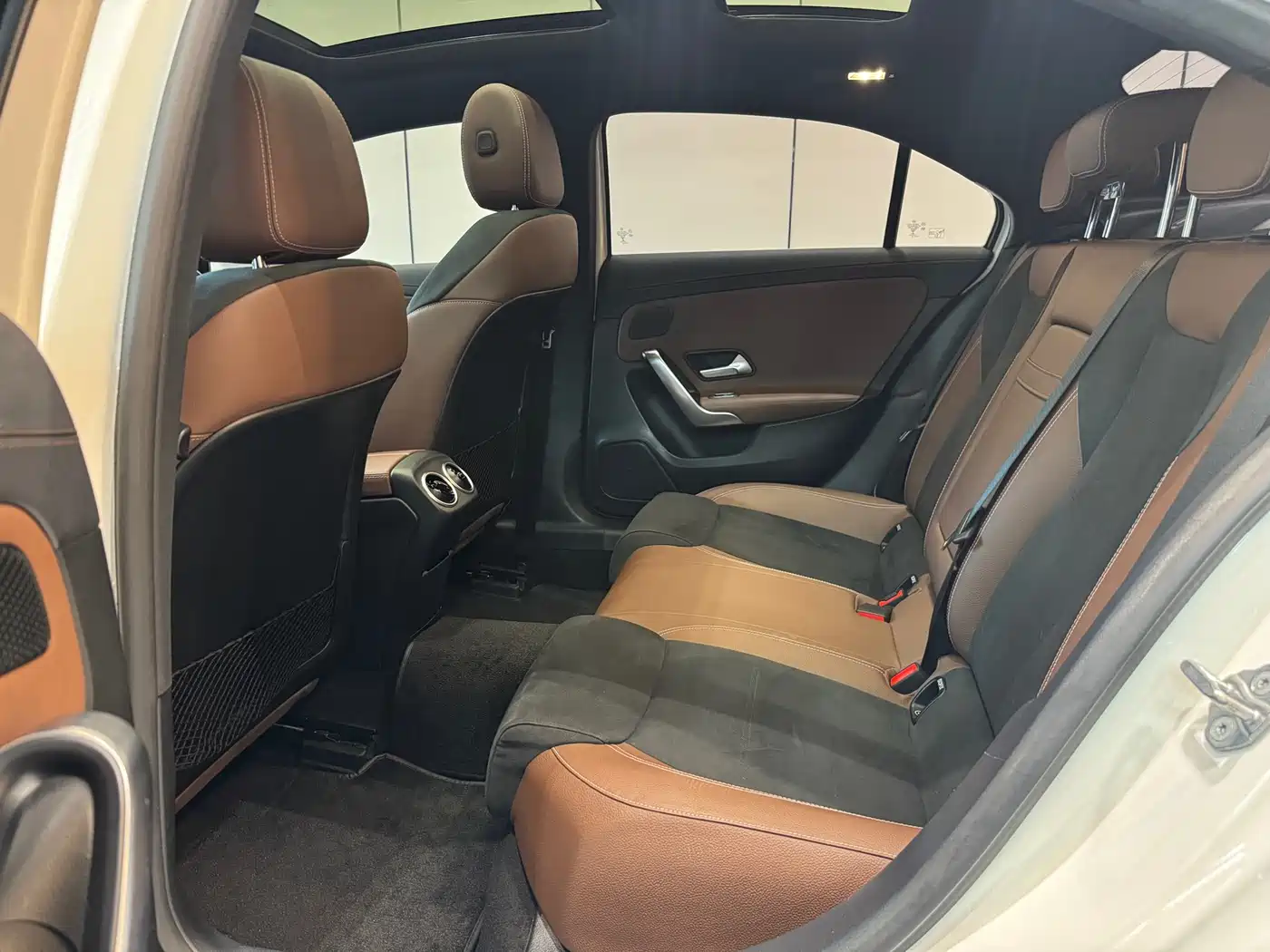 Mercedes-Benz A-Class 2019 A 200 L Sport Sedan фото 6