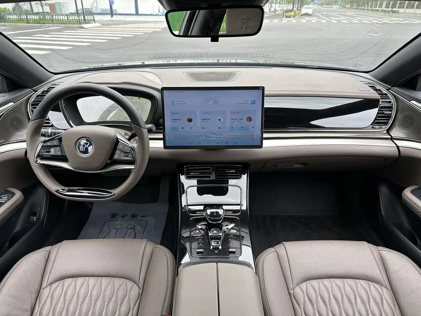 BYD HAN