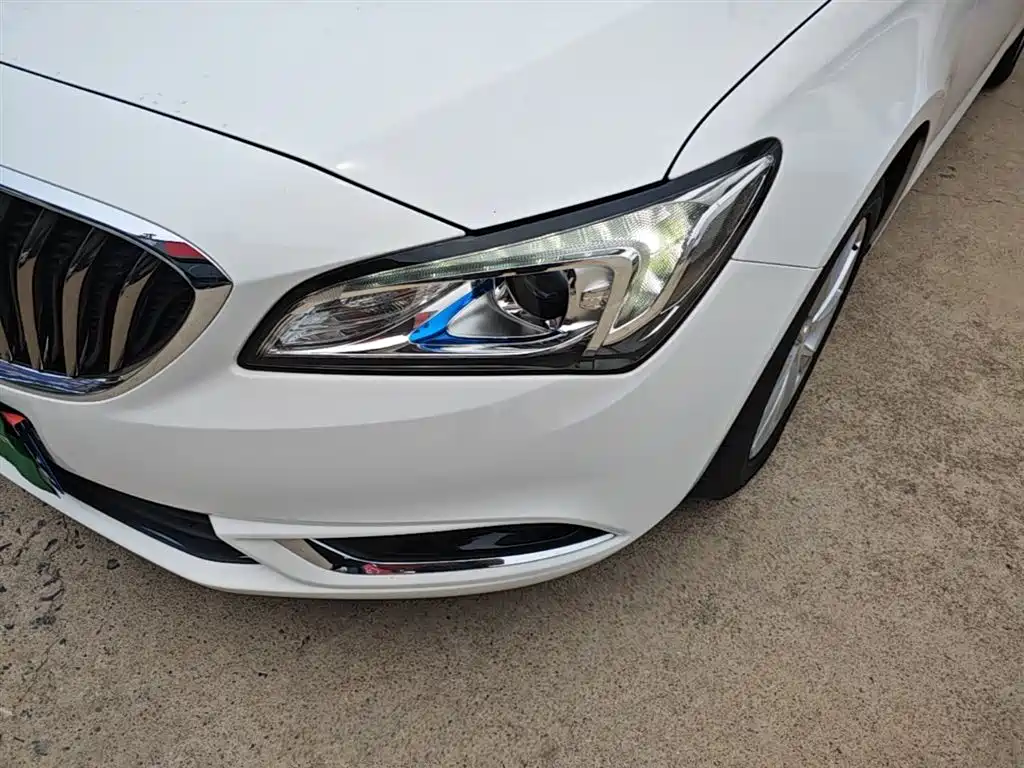 Buick Verano 2017 Sedan 20T DCT Elite фото 24