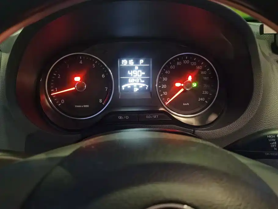 Photo 14 - Volkswagen Polo