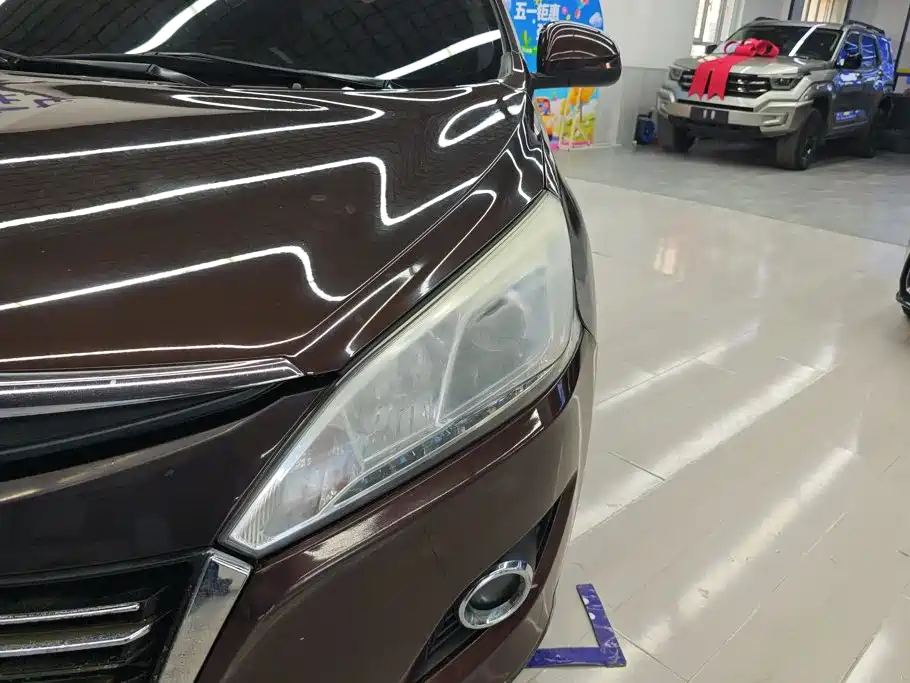 Luxgen U6 SUV 2016 2015 1.8T Innovation Upgrade