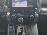 Фото 7 - Toyota Vellfire