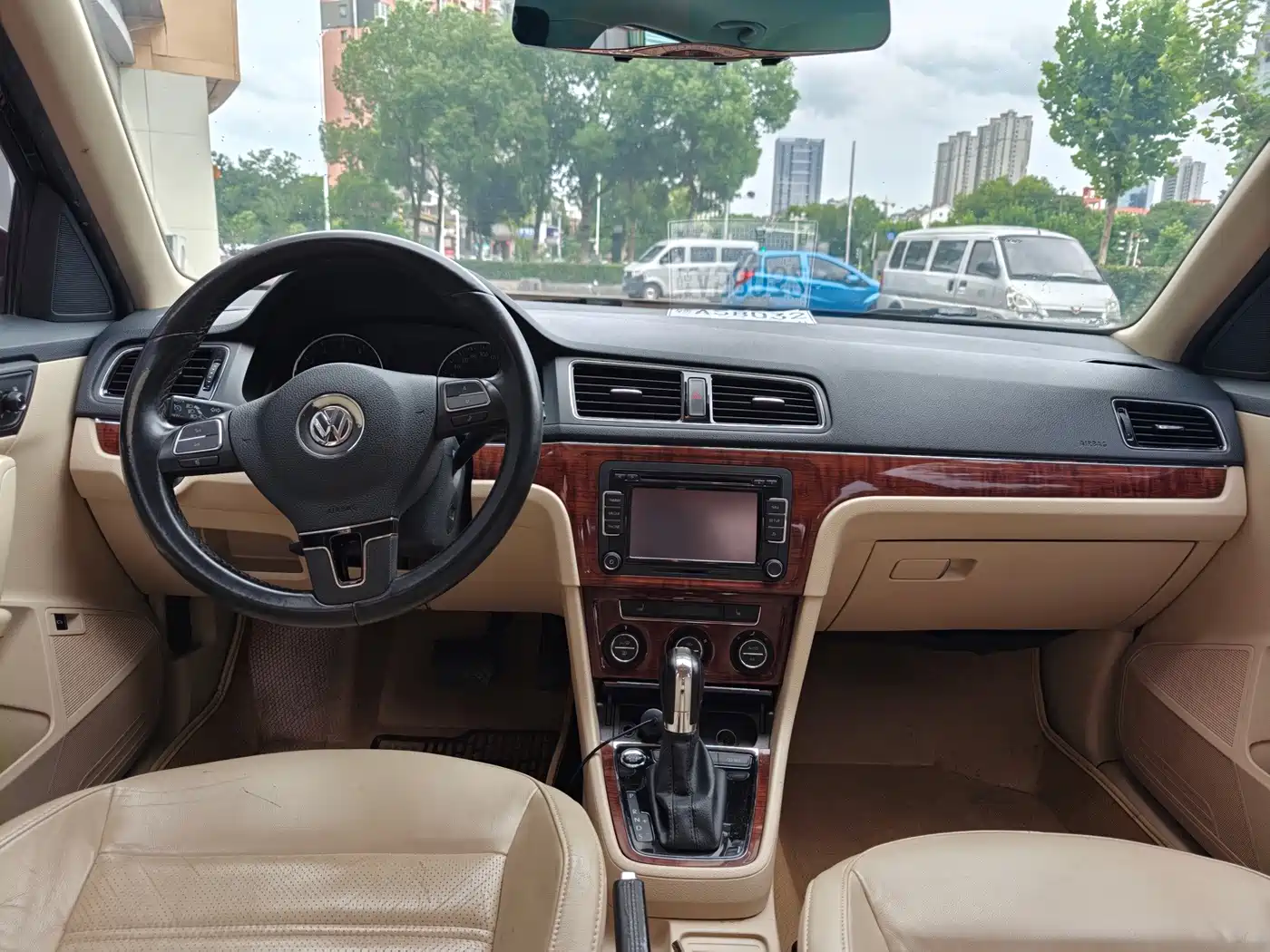 Volkswagen Lavida 2013 2013 Model 1.4TSI DSG Luxury