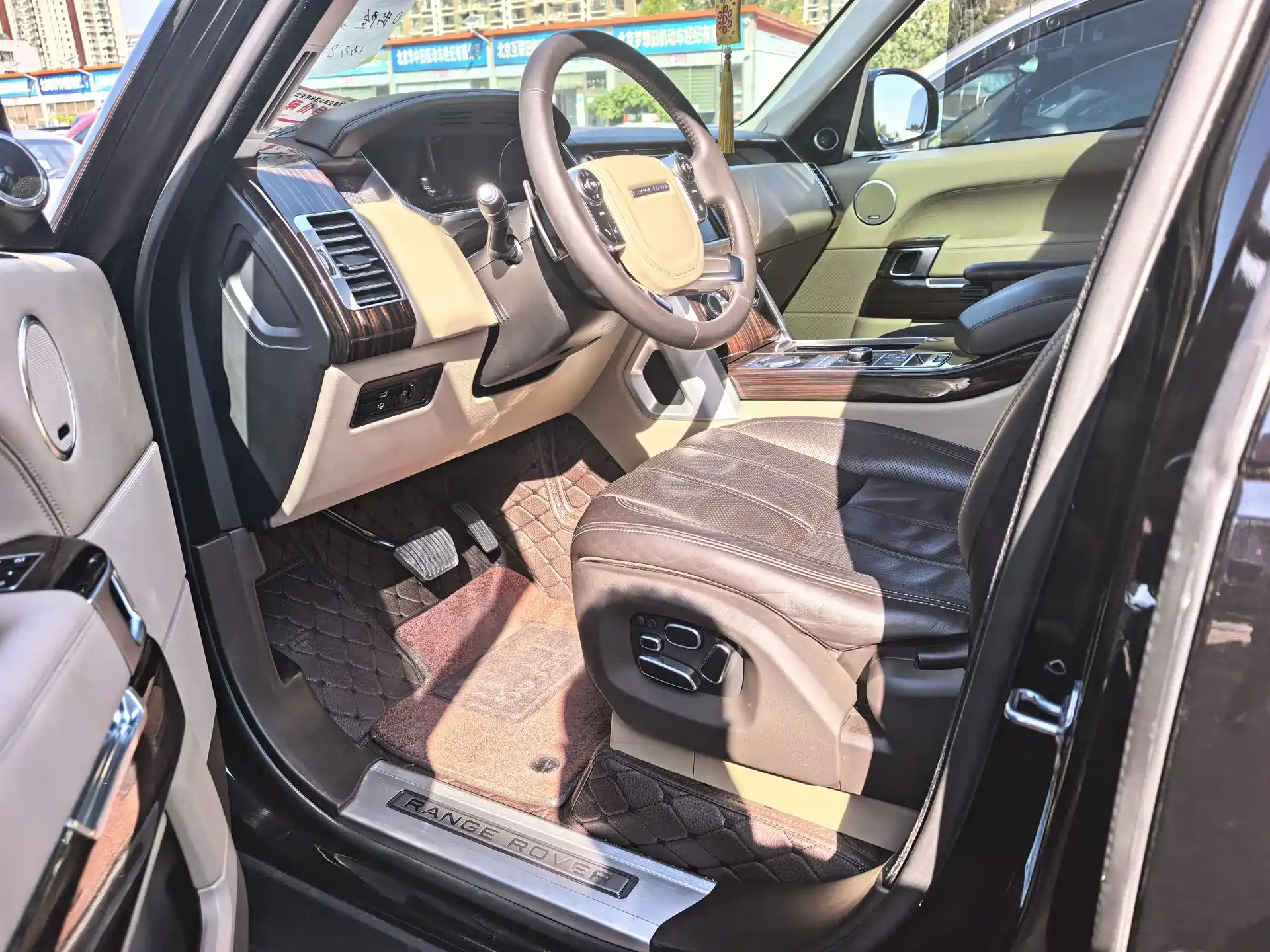 Фото 4 - Land Rover Range Rover