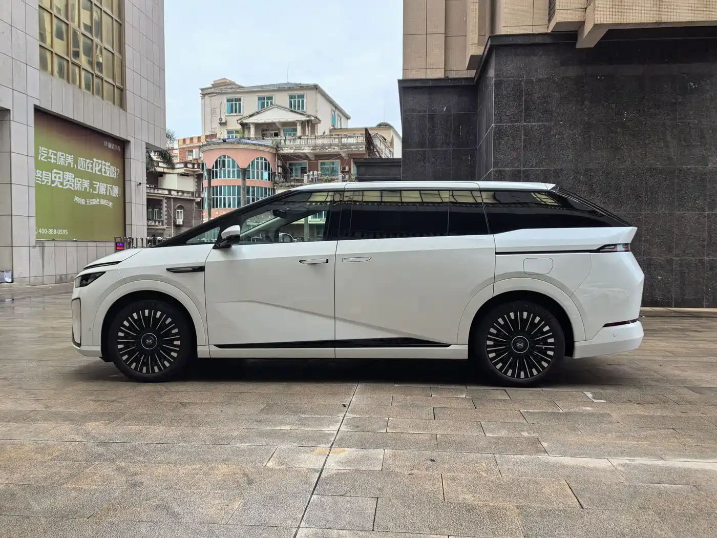 XPeng X9 2025 2025 Extended Range Edition