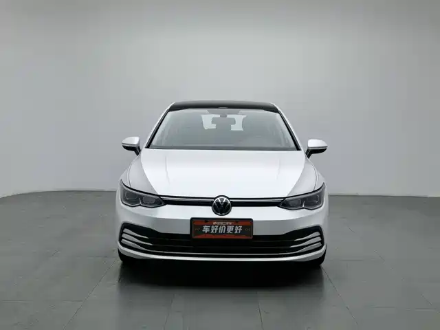 Volkswagen Golf 2023 Facelift 280TSI DSG Pro — фото 3