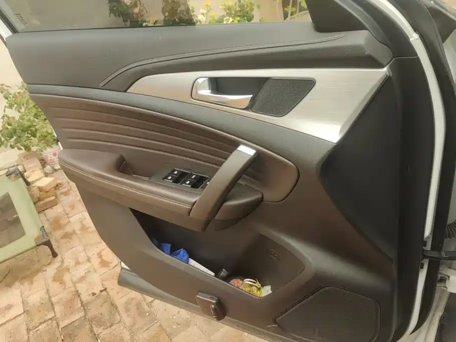 Changan CS35 PLUS 2019 2019 1.6L Automatic Smooth Connect Edition