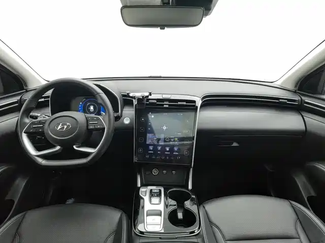 Hyundai Tucson 2023 Tucson L 1.5T Automatic 2WD DLX Luxury Edition — фото 5