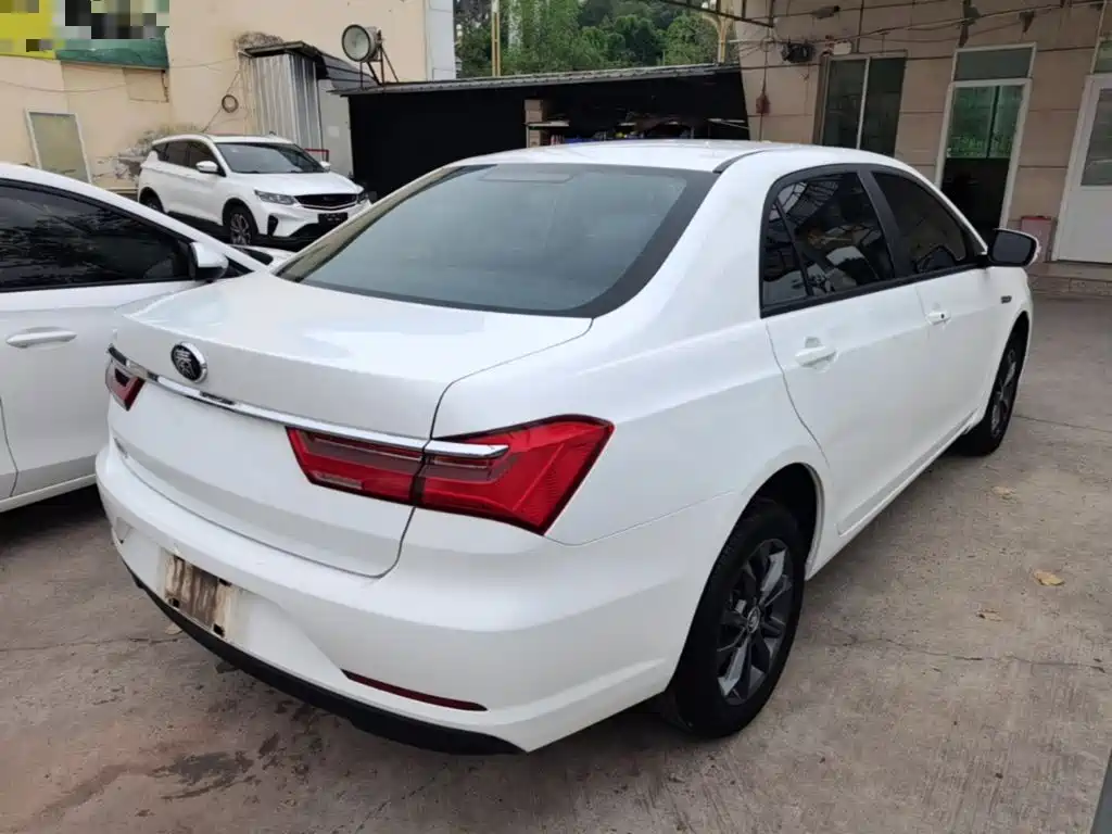BYD Qin 2020 2019 1.5L Automatic Luxury Edition
