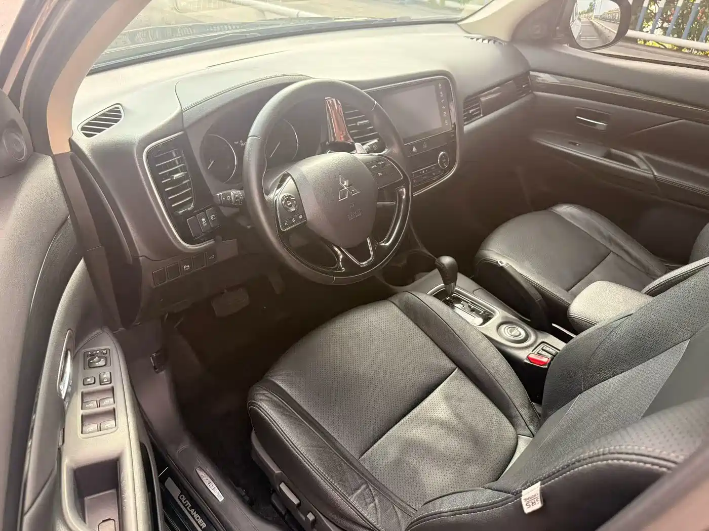 Mitsubishi Outlander 2017 2016 2.4L 4WD Elite Edition 5-seater