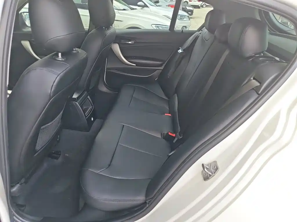 BMW 1 Series (Import) 2019 2018 118i Leading