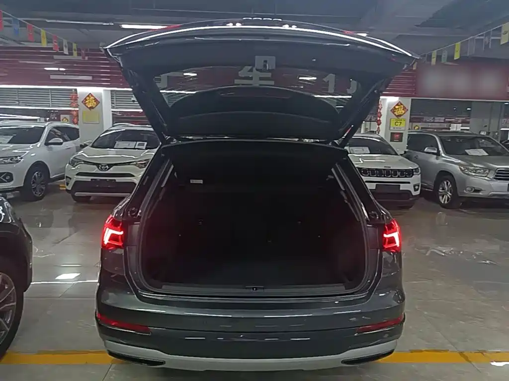 Фото 19 - Audi Q3