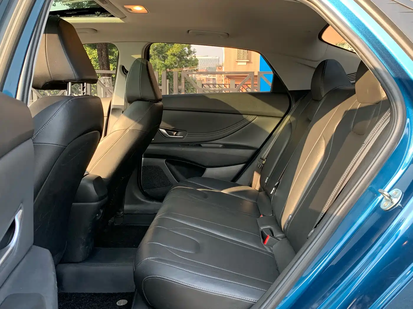 Hyundai Elantra 2021 1.5L CVT GLX Elite Edition фото 14