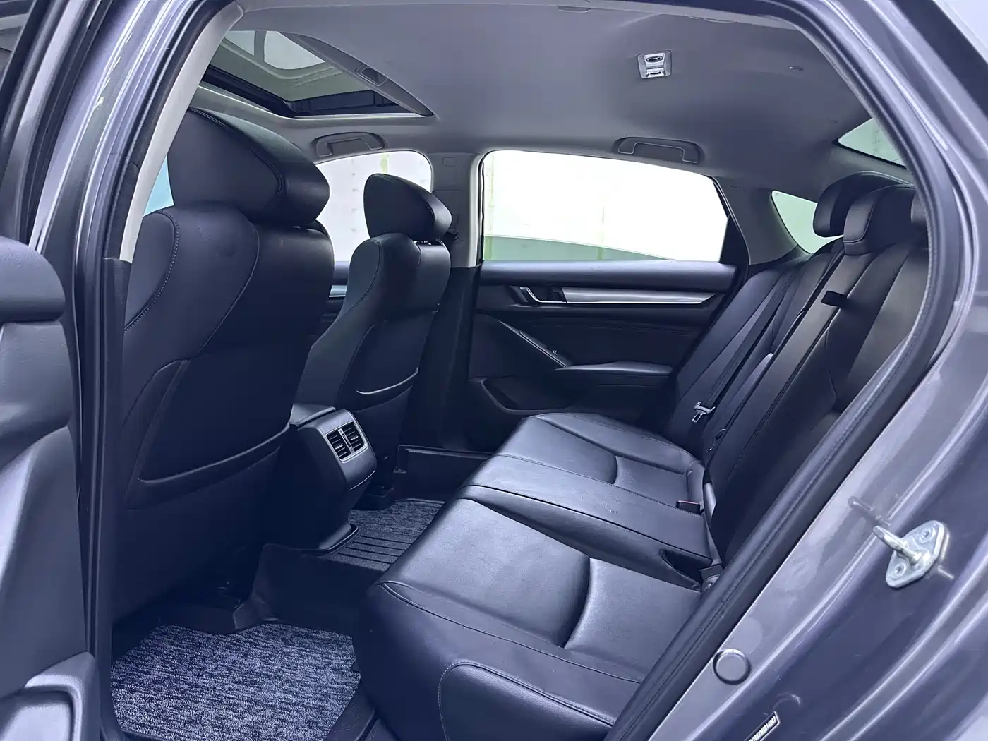 Honda Accord 2021 260TURBO Luxury·Starlight Limited Edition фото 9