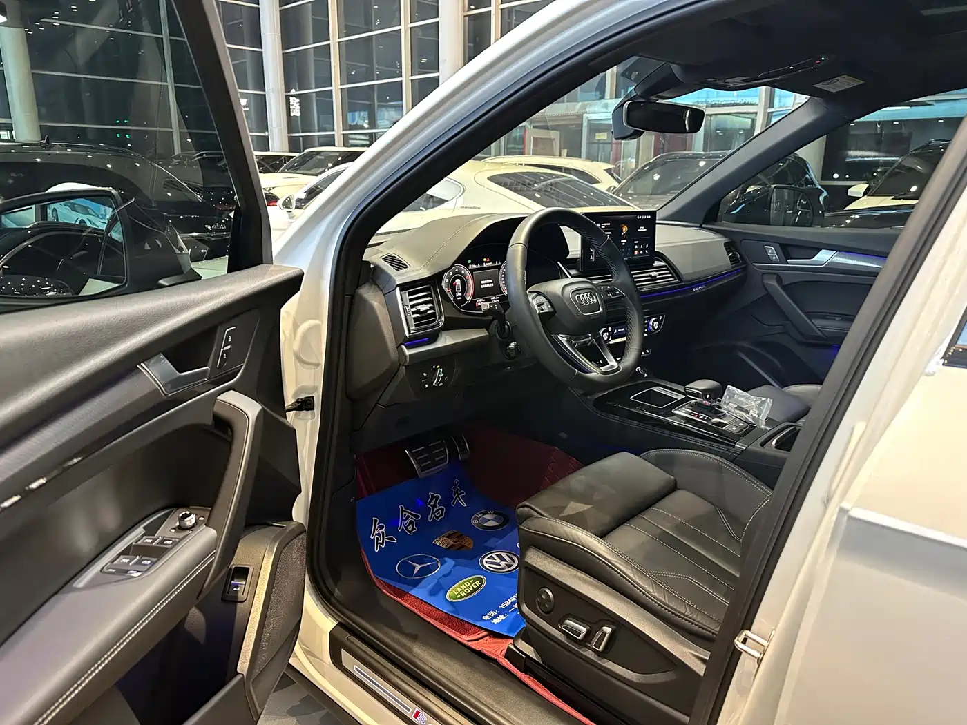Audi Q5L 2024 Model 40 TFSI Luxury Dynamic фото 7