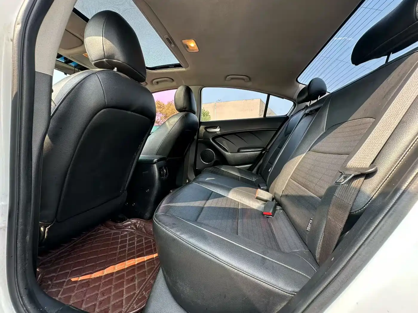 Kia K3 2017 1.6L Automatic 15th Anniversary Special GLS фото 4