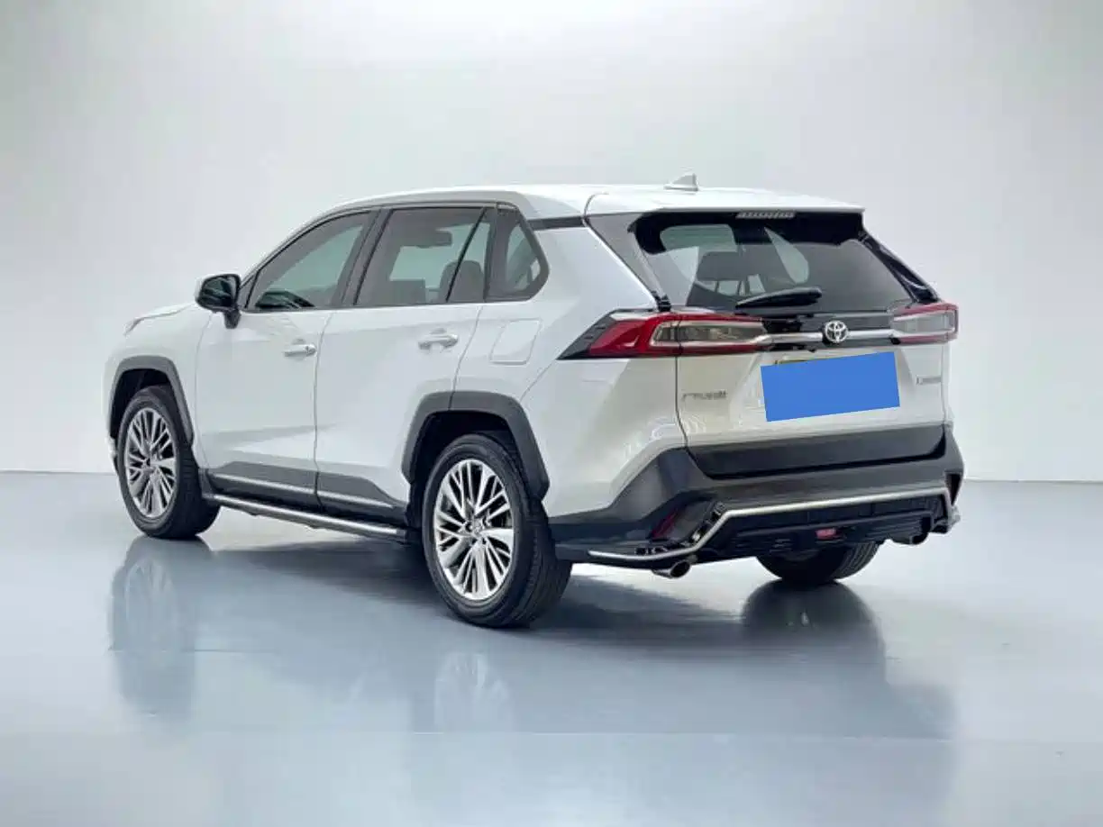 Toyota Wildlander 2020 2.0L CVT 2WD Premium фото 4