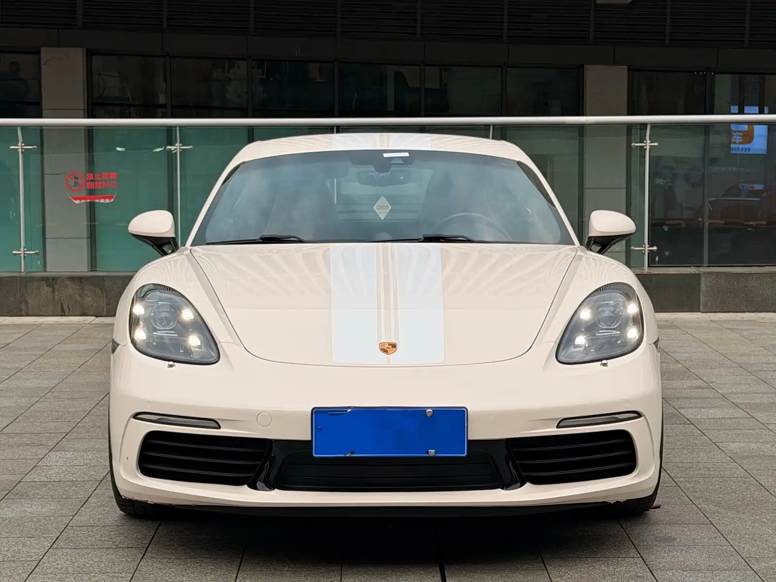 Фото 2 - Porsche 718