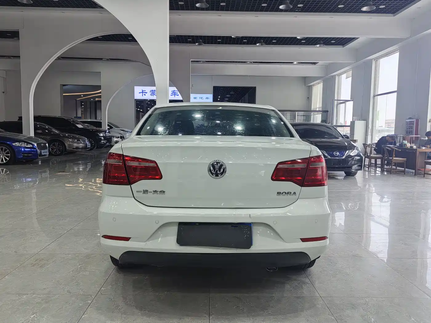 Volkswagen Bora 2015 Quality Edition 1.6L Manual Fashion фото 8