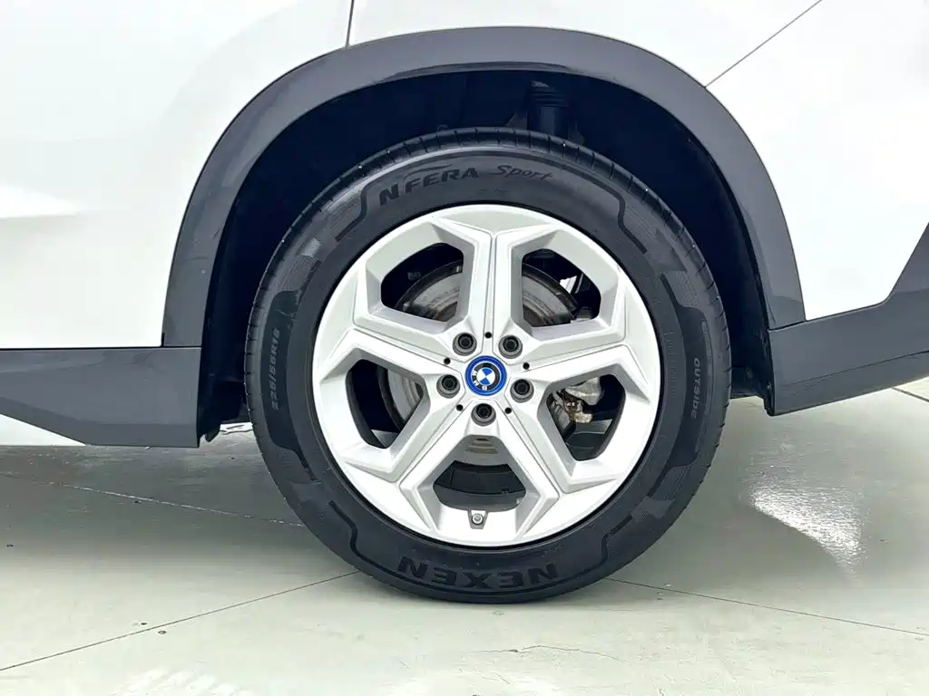 BMW iX1 2025 2025 eDrive25L X Design Package