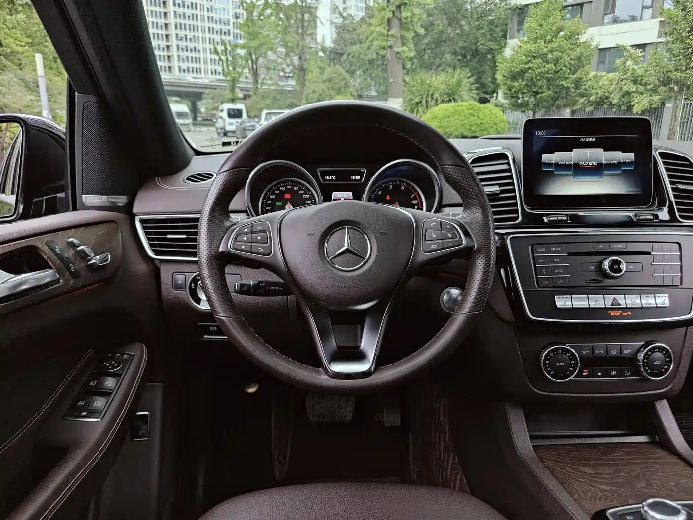 Mercedes-Benz GLE 2017 GLE 400 4MATIC фото 15