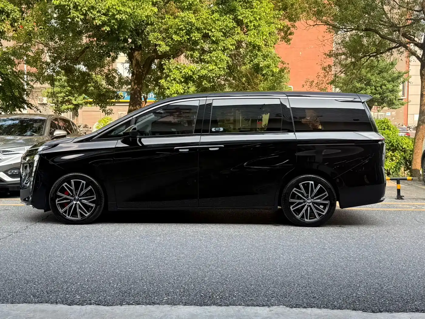 GAC Trumpchi Trumpchi E8 2025 2024 Glory Series 2.0L Glory Edition