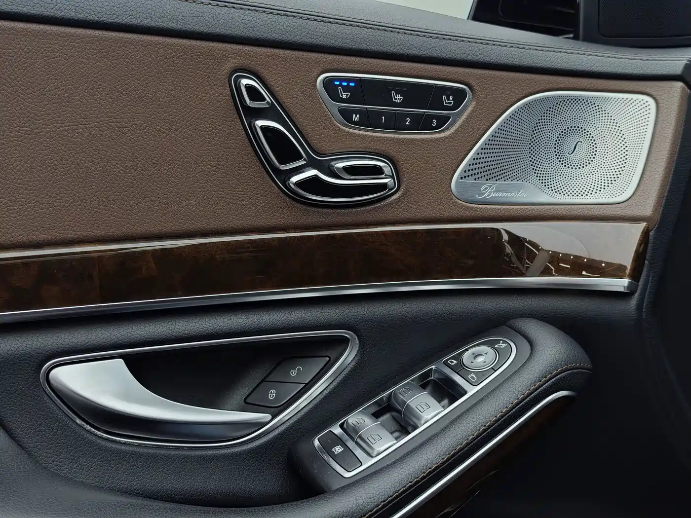 Photo 5 - Mercedes-Benz Maybach S-Class