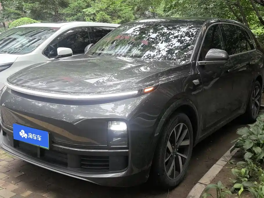 Li Auto Li L8 2023 Pro