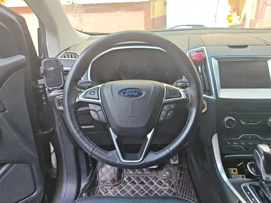Ford Edge 2017 2016 EcoBoost 245 2WD Luxury 7-Seater