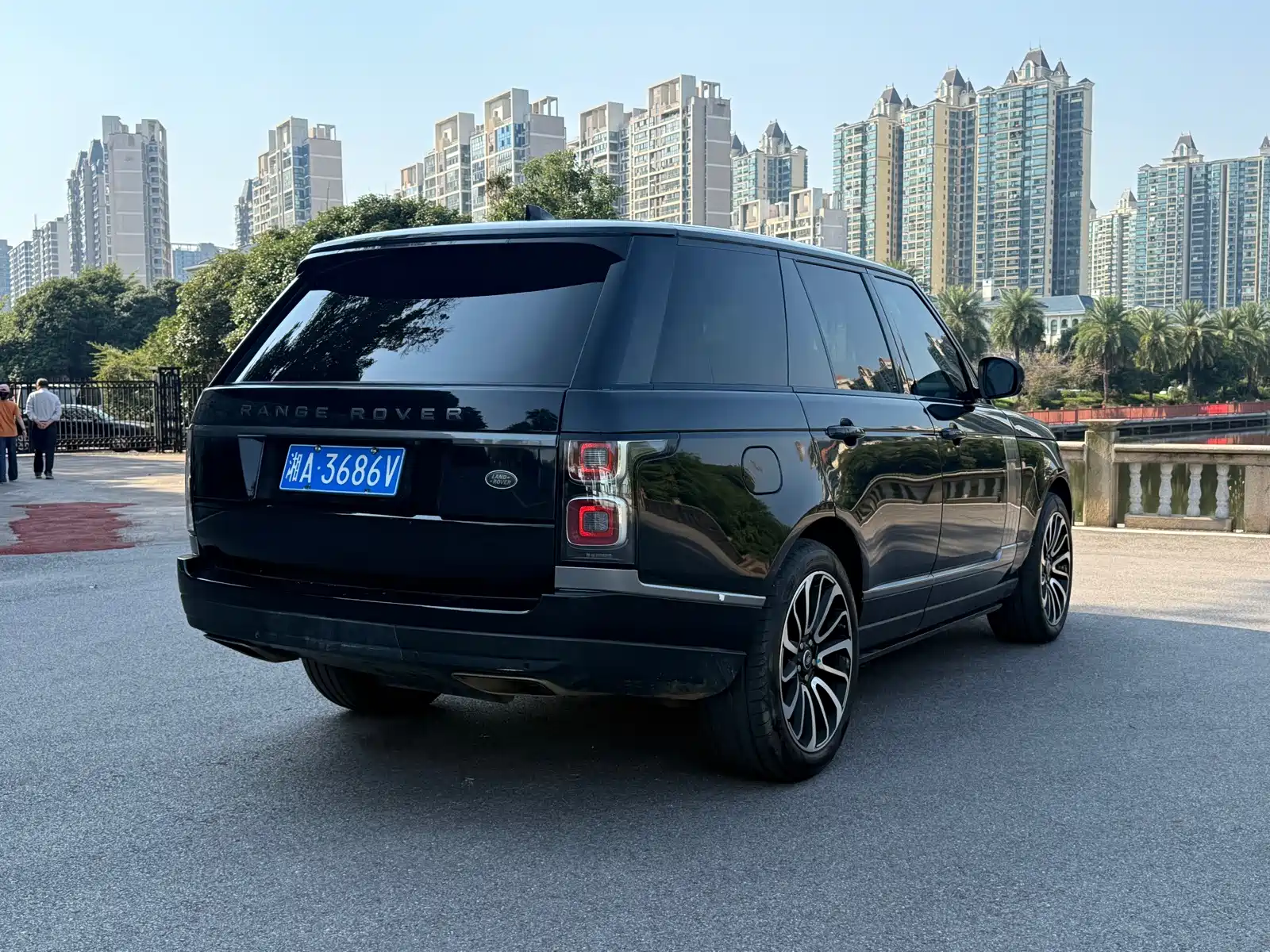 Фото 9 - Land Rover Range Rover