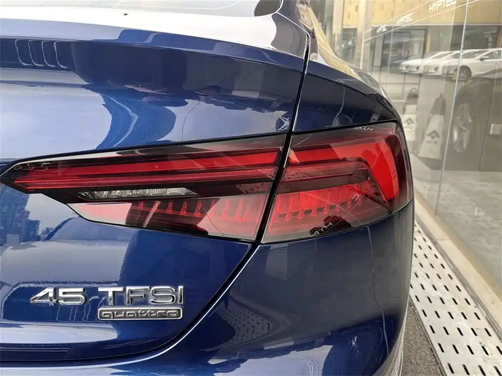 Audi A5 (Import) 2018 2017 Sportback 40 TFSI Fashion