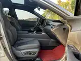 Фото 2 - Lexus RX