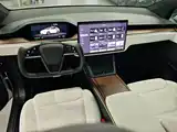 Фото 10 - Tesla Model X