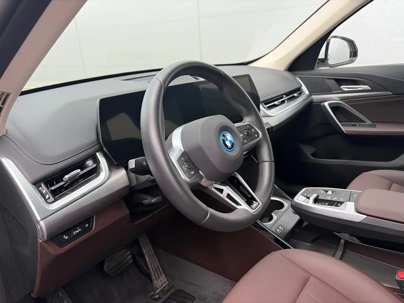 BMW iX1 2025 2025 eDrive25L M Sport Package