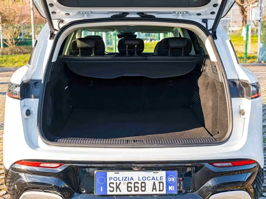 Voyah Auto VOYAH FREE 2024 Ultra Long Range Intelligent Driving Edition фото 16