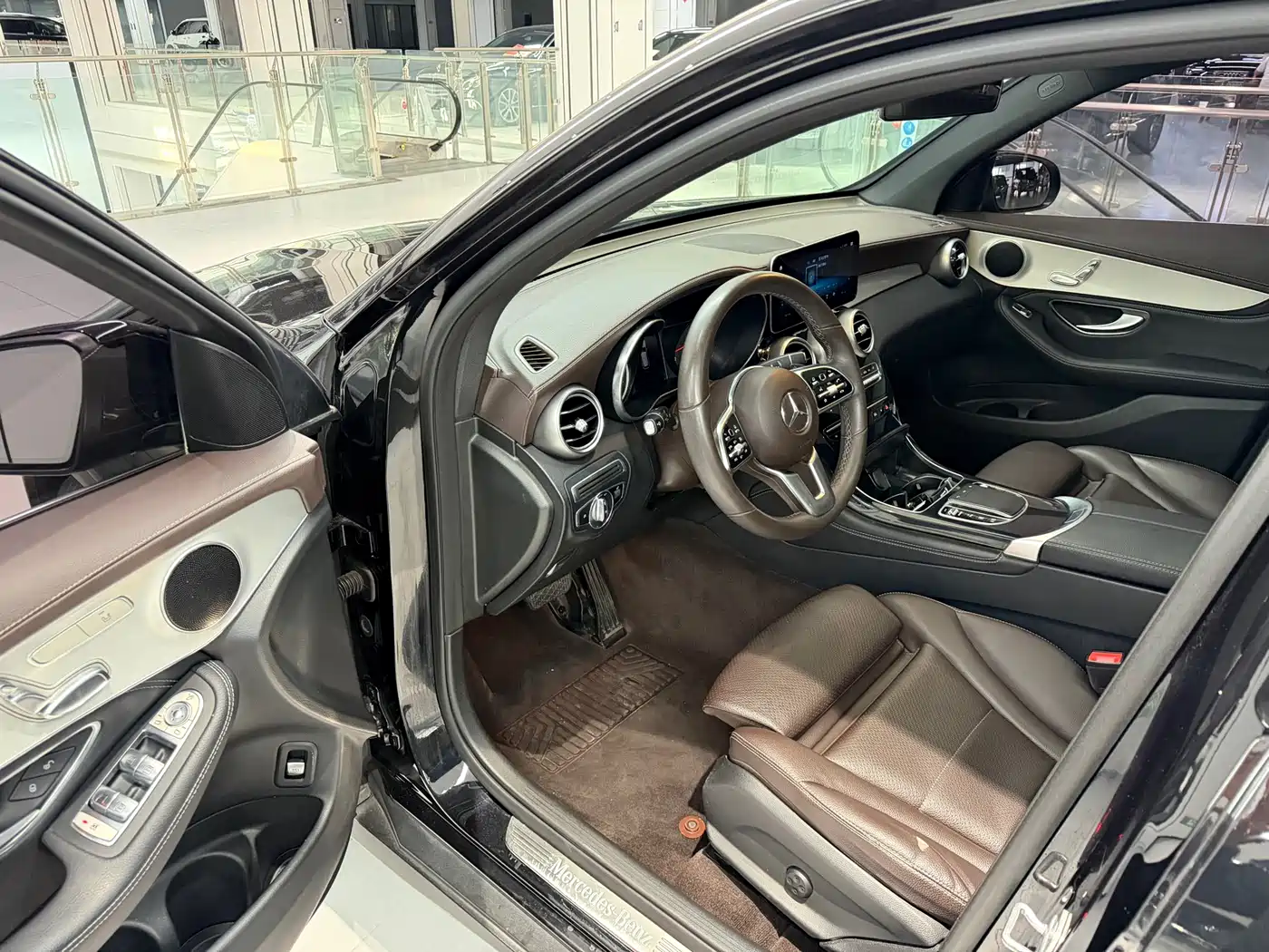 Mercedes-Benz GLC 2020 GLC 260 L 4MATIC Dynamic фото 10