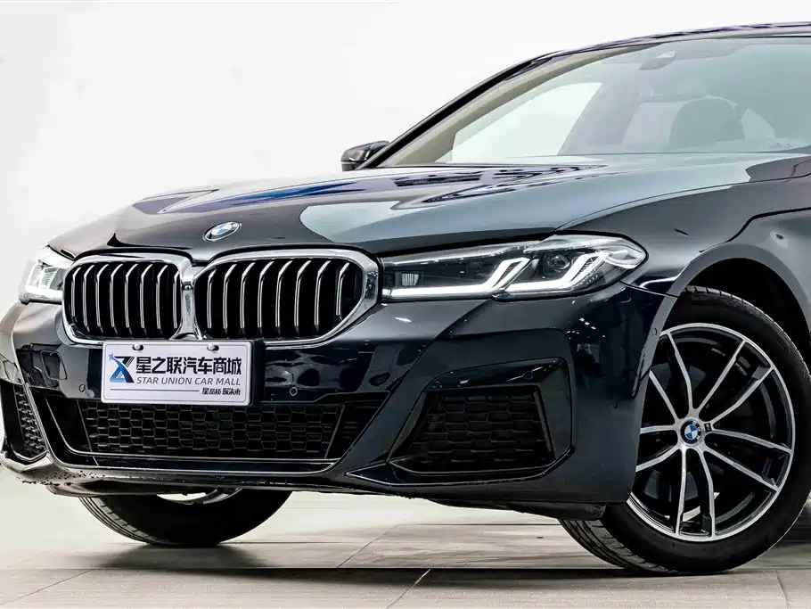 BMW 5 Series 2022 Model Second Facelift 525Li M Sport Package фото 2
