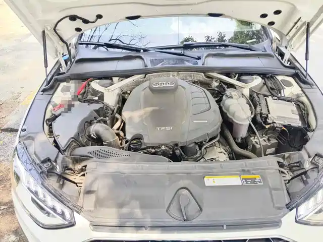 Audi A4L 2020 40 TFSI Luxury Dynamic — фото 3