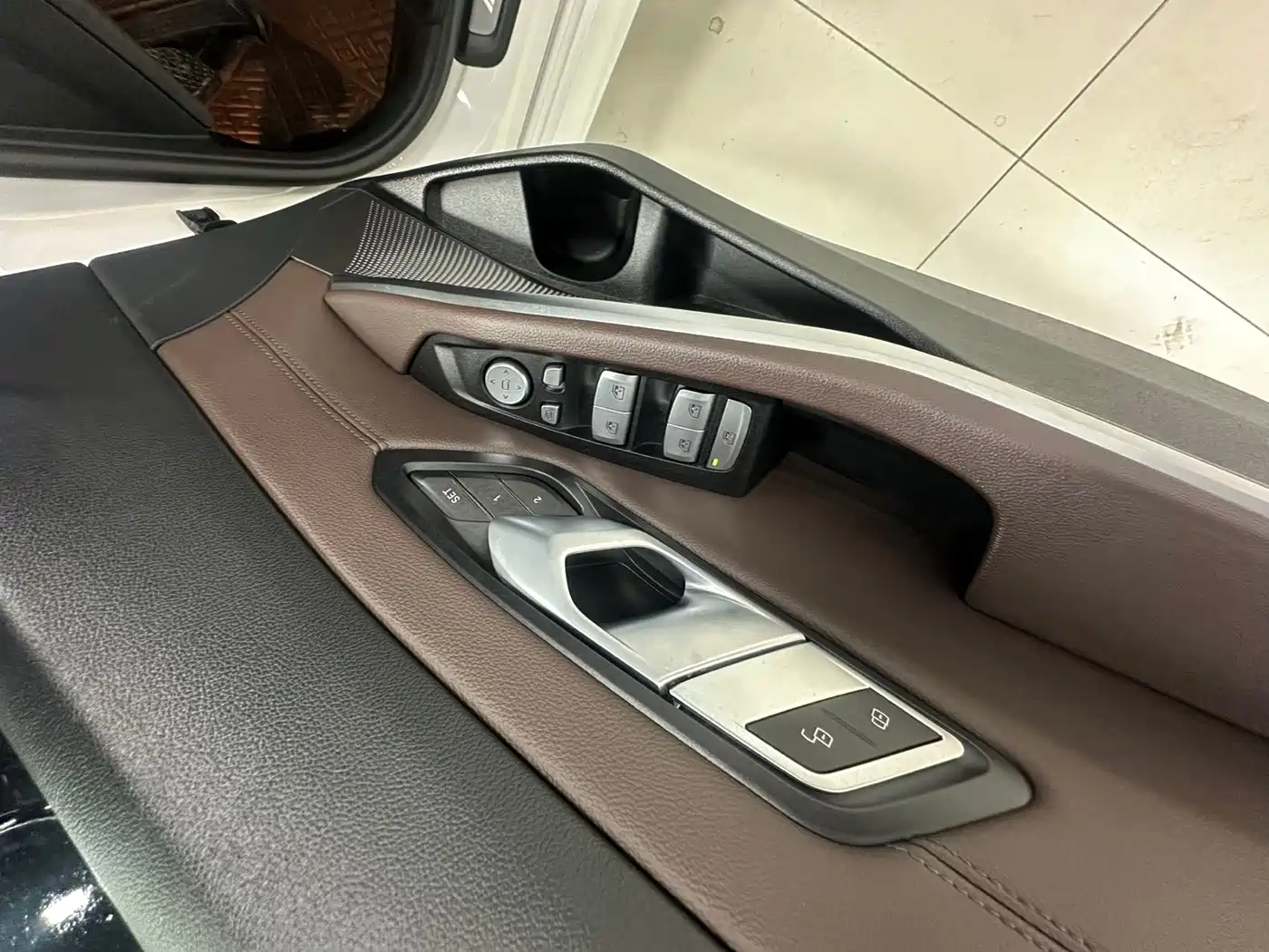 BMW 3 Series 2023 320Li M Sport Package фото 10