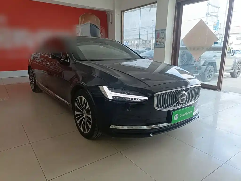 Фото 4 - Volvo S90