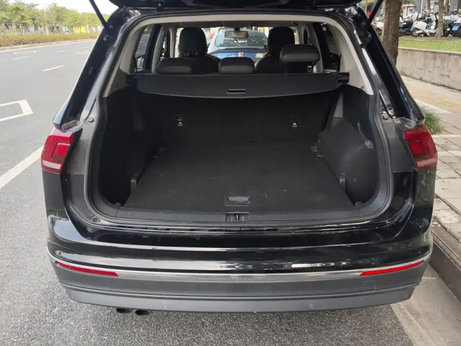 Фото 4 - Volkswagen Tiguan L