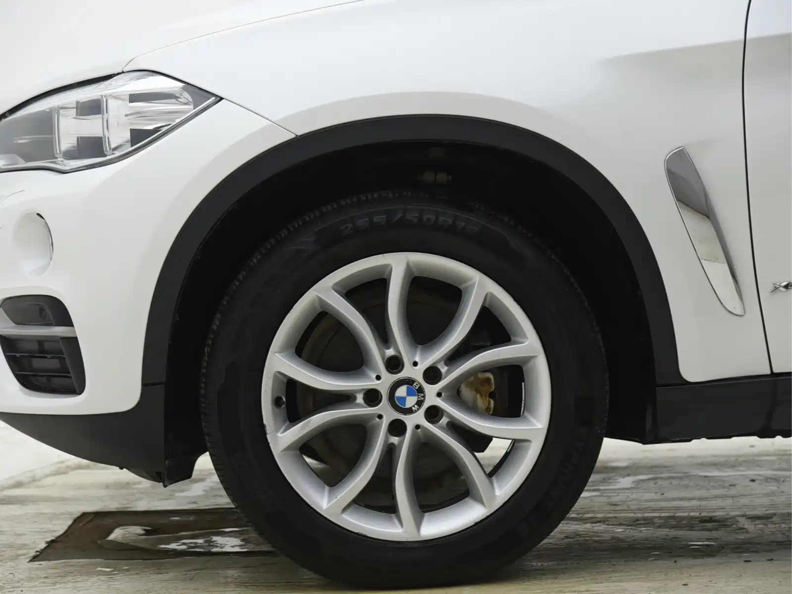 Photo 5 - BMW X6